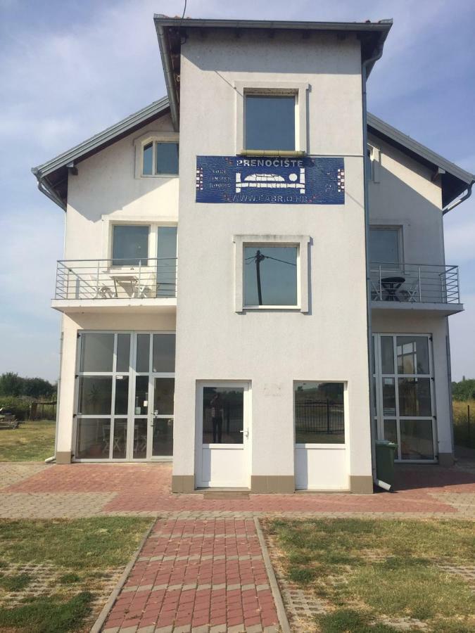 Hotel Sobe Matea - Prenociste Vinkovci Exterior foto